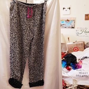 DKNY Womens MEDIUM Black and White CHEETAH  Print Pants